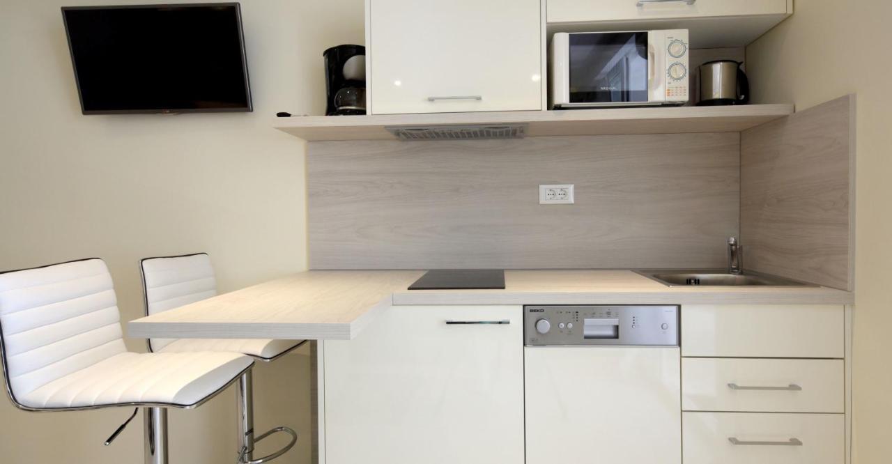 Beach Apartments Ankora Makarska Ruang foto