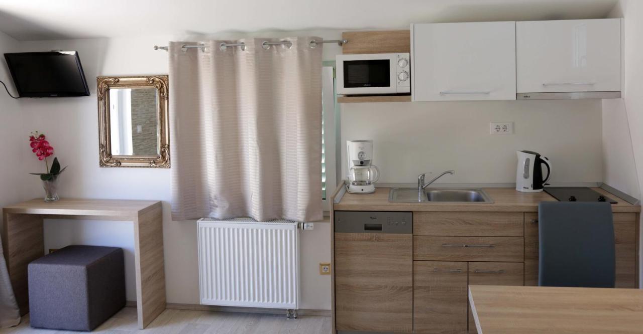 Beach Apartments Ankora Makarska Ruang foto
