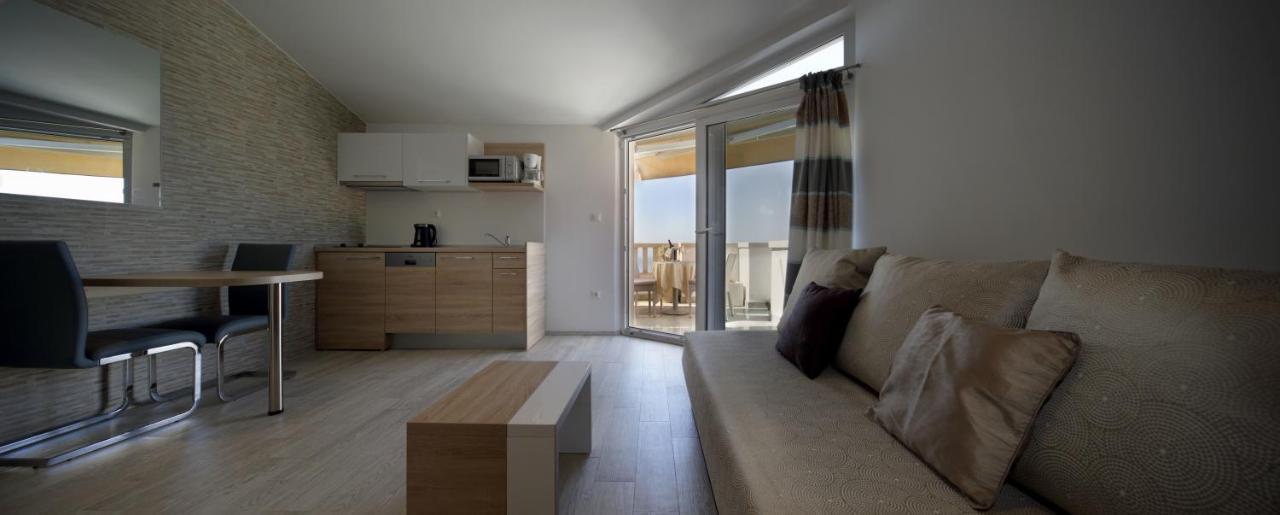 Beach Apartments Ankora Makarska Ruang foto